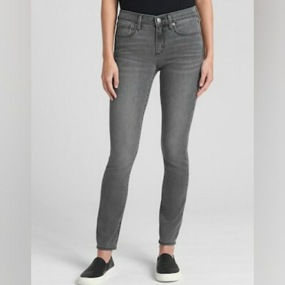 GAP Denim - "G" gap midrise true skinny grey stretch ankle